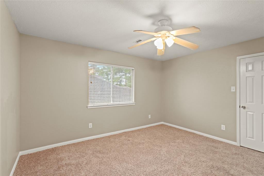 10807 Oak Bayou Lane, Houston, Texas image 29