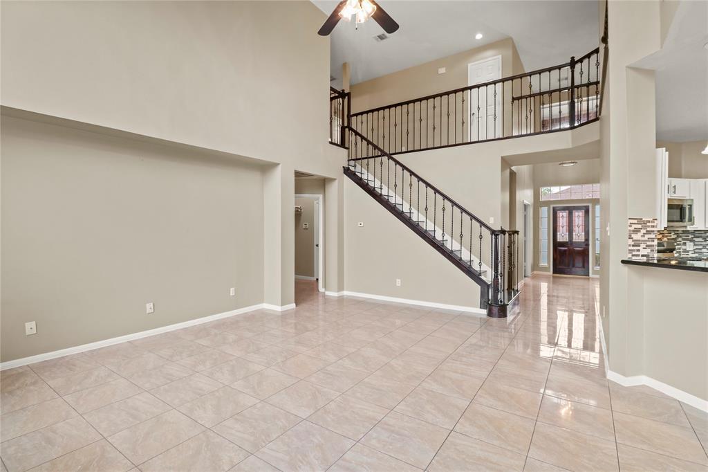 10807 Oak Bayou Lane, Houston, Texas image 13