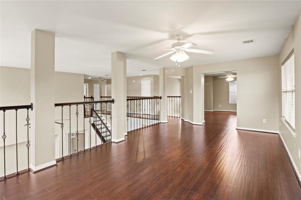 10807 Oak Bayou Lane, Houston, Texas image 34