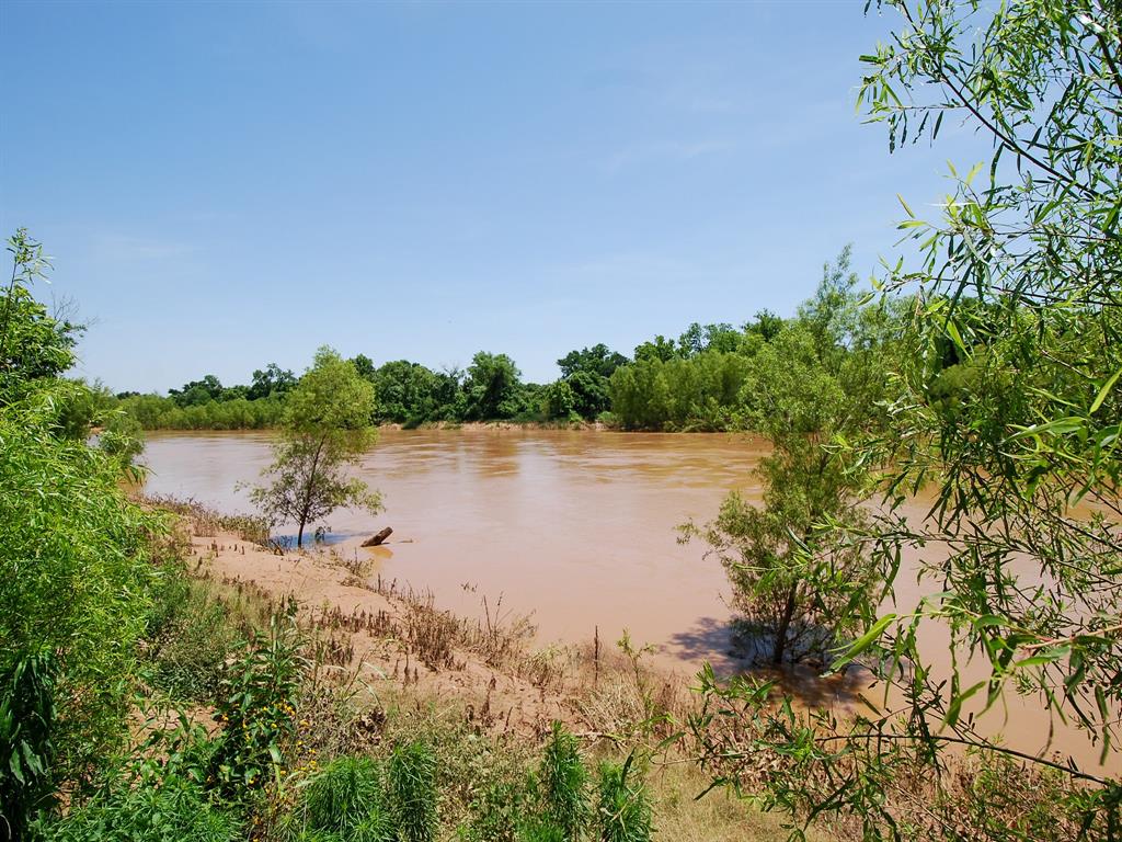 3219 Wellspring Lake Drive, Fulshear, Texas image 7