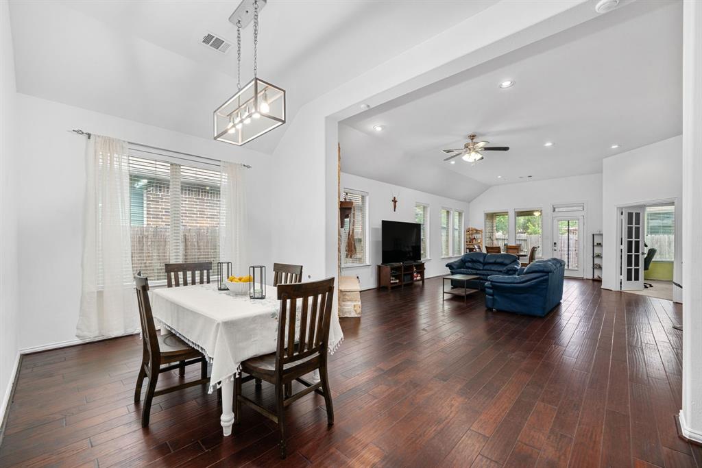 6006 Hedgepark Drive, Richmond, Texas image 3