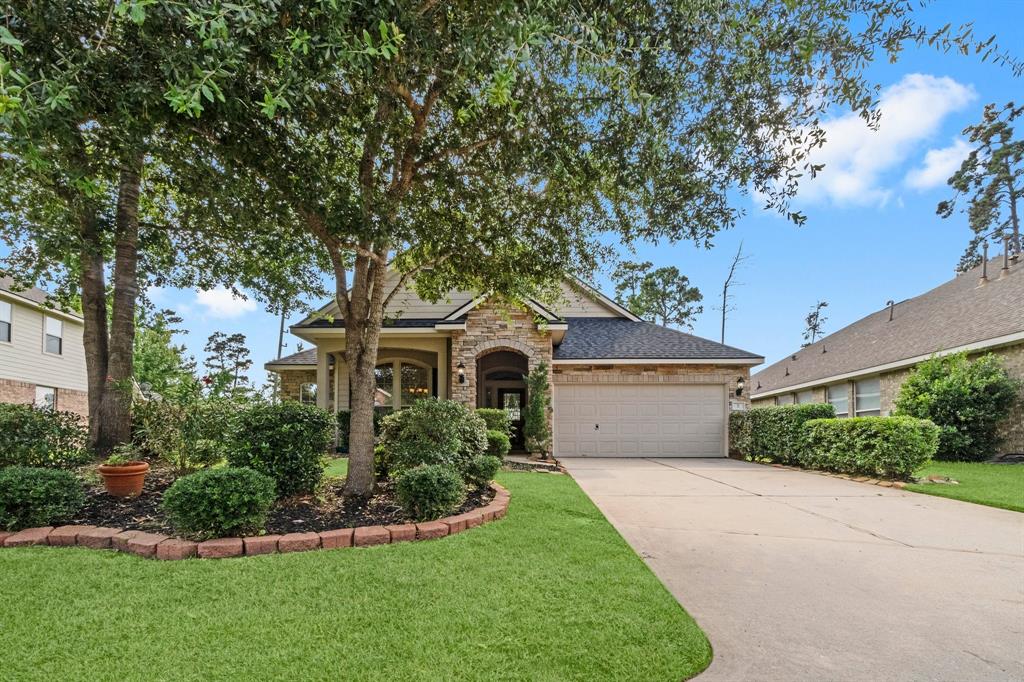 7 Fraiser Fir Place, Spring, Texas image 2