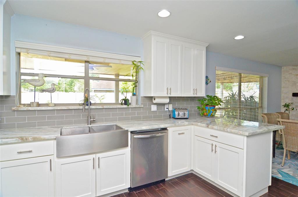 407 Country Lane, League City, Texas image 7