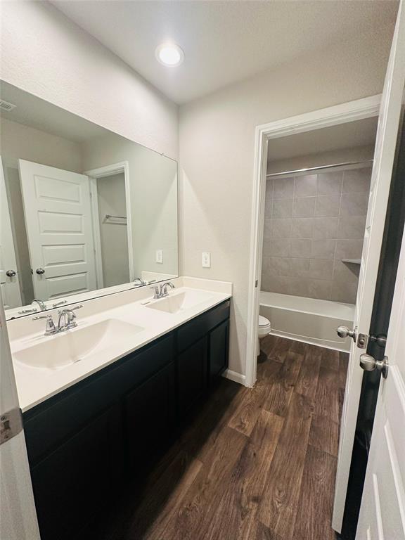 3427 Parker Trace Drive, Missouri City, Texas image 33