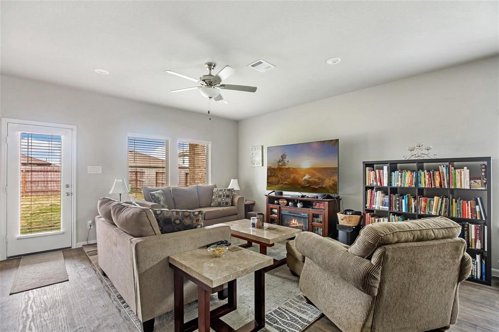 3427 Parker Trace Drive, Missouri City, Texas image 14