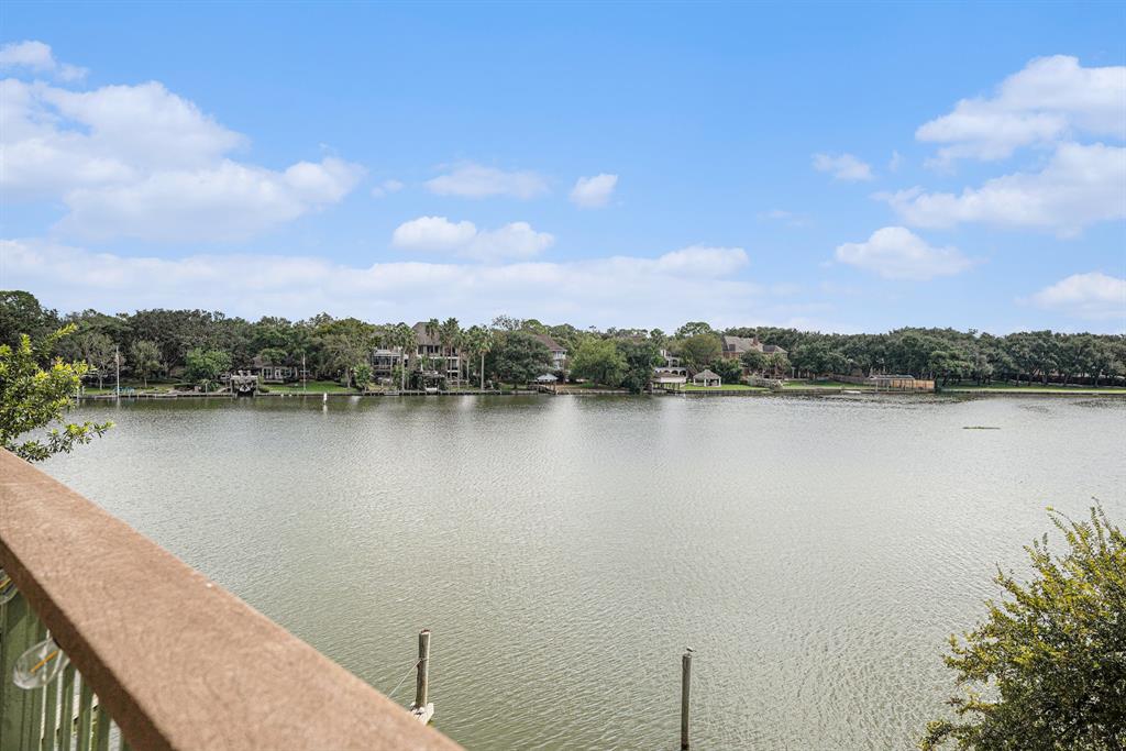 18809 Egret Bay Boulevard #111, Webster, Texas image 18