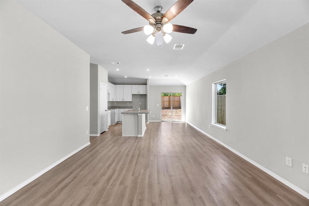 10471 Cloud Nine Court, Conroe, Texas image 15