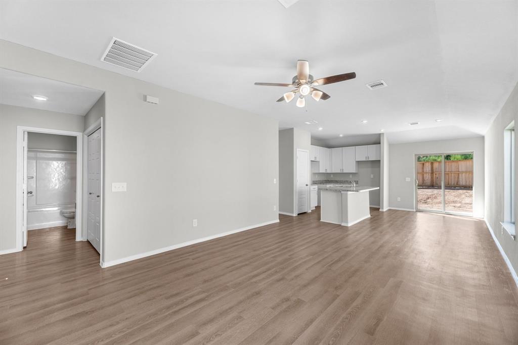 10471 Cloud Nine Court, Conroe, Texas image 13