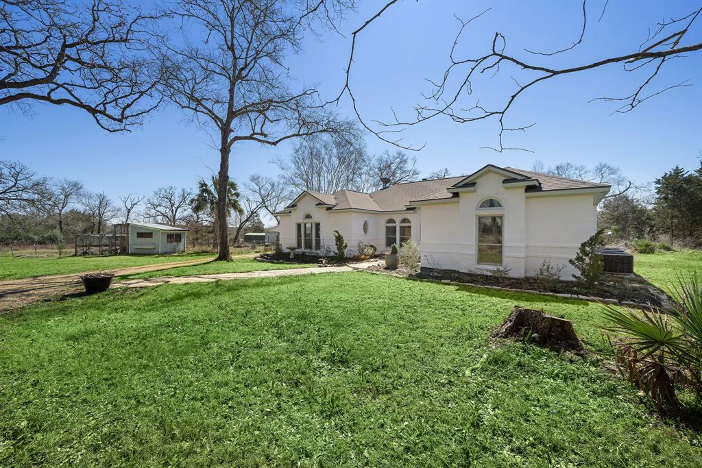 118 Camilla Cir Cir, Bellville, Texas image 35