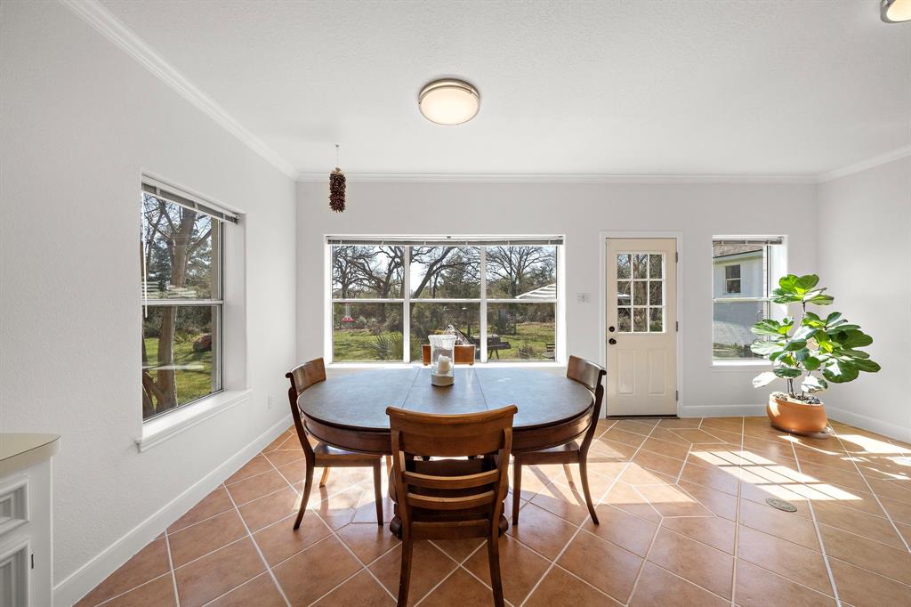 118 Camilla Cir Cir, Bellville, Texas image 11