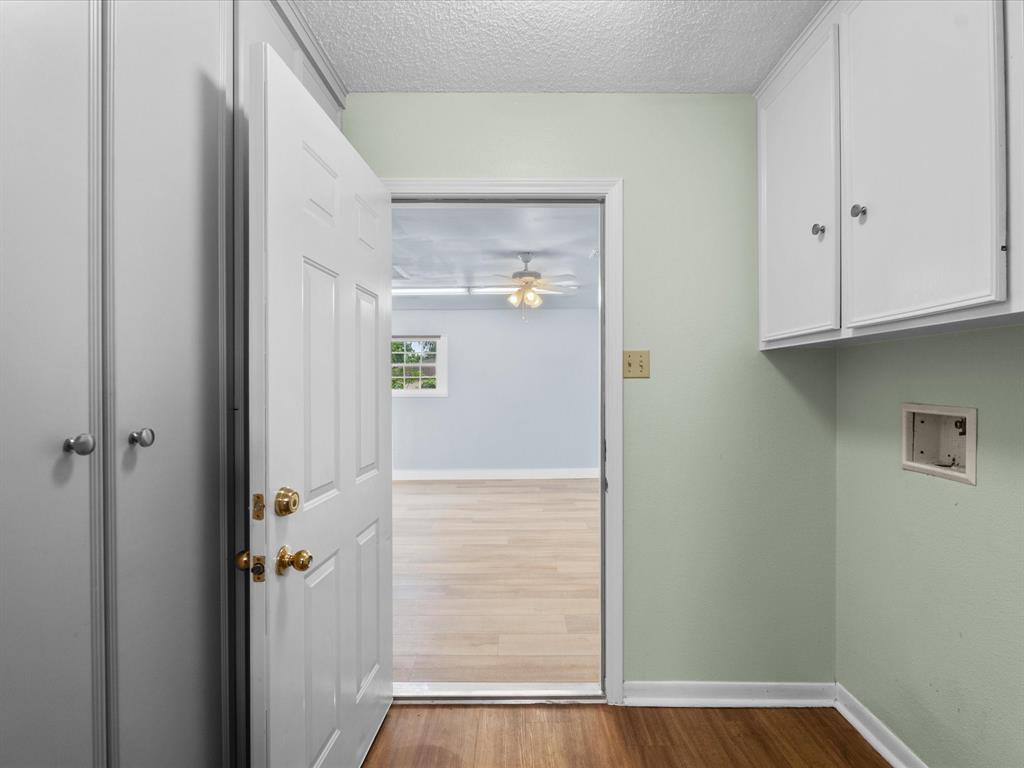 887 Silverpines Road, Houston, Texas image 40