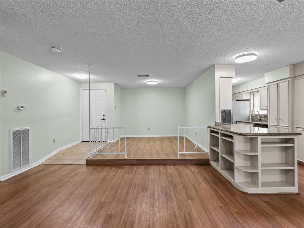 887 Silverpines Road, Houston, Texas image 30