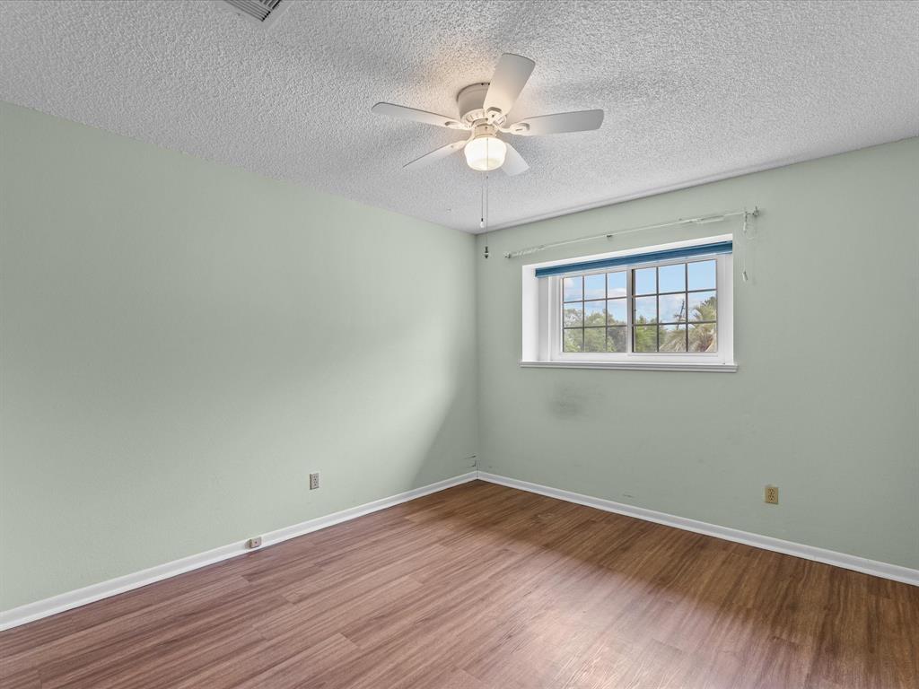 887 Silverpines Road, Houston, Texas image 36