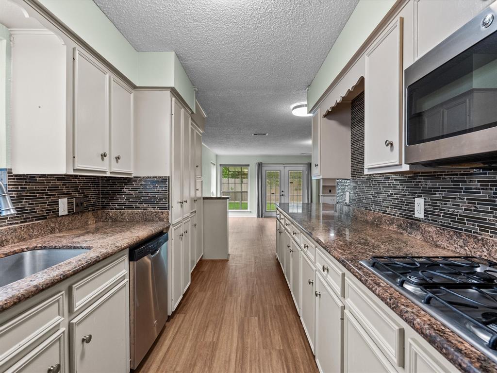 887 Silverpines Road, Houston, Texas image 10