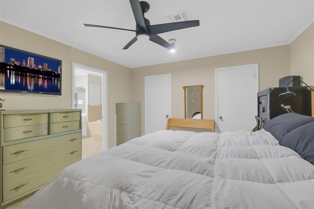 300 N Market Street, Louise, Texas image 10
