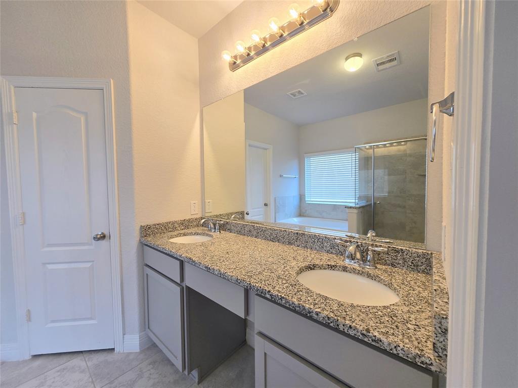 3559 Britton Burrow Way, Richmond, Texas image 16