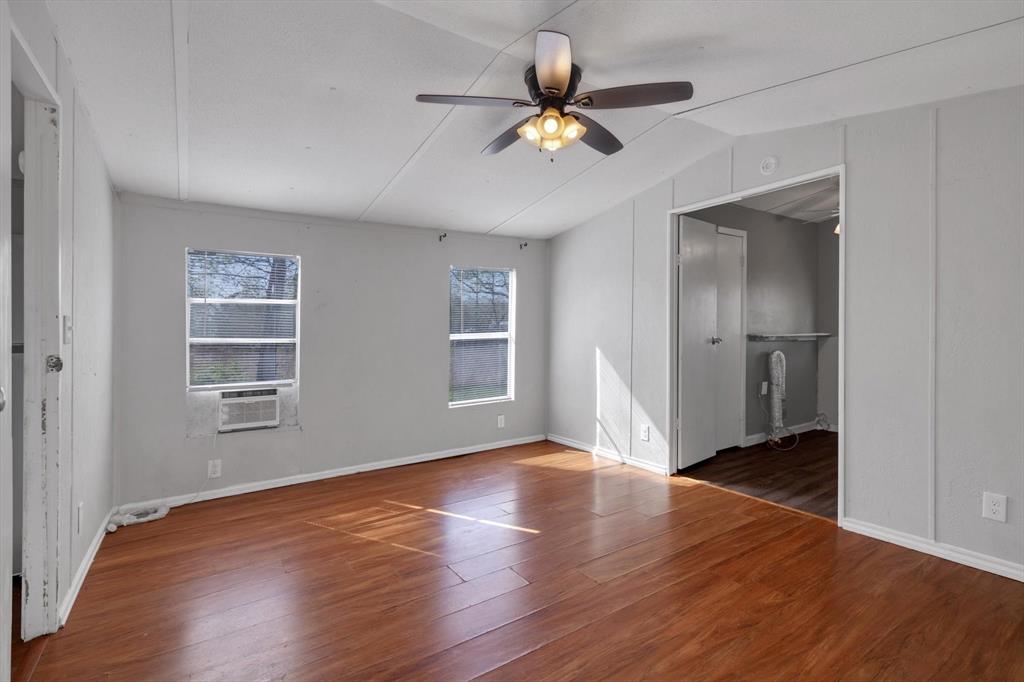 1867 County Road 3550, Cleveland, Texas image 12