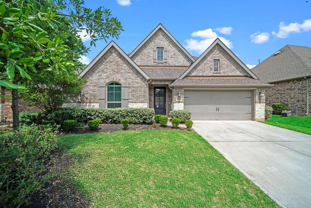 212 Red Petal Way, Conroe, Texas image 1