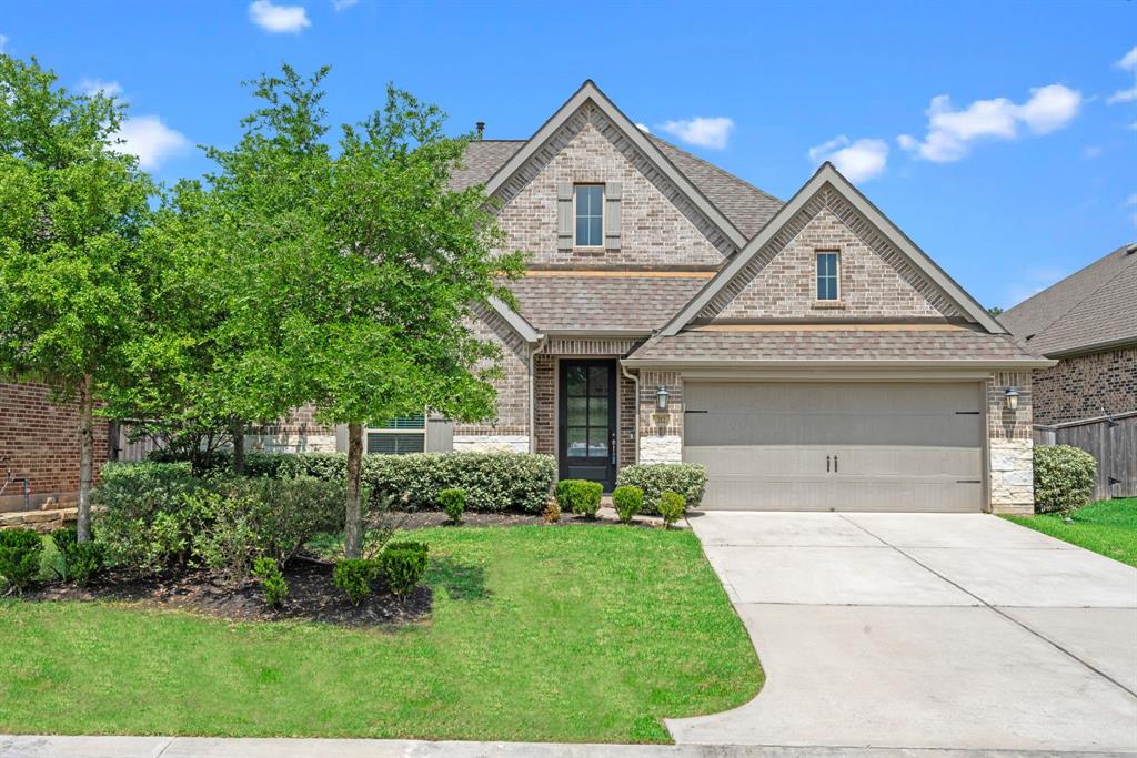 212 Red Petal Way, Conroe, Texas image 2