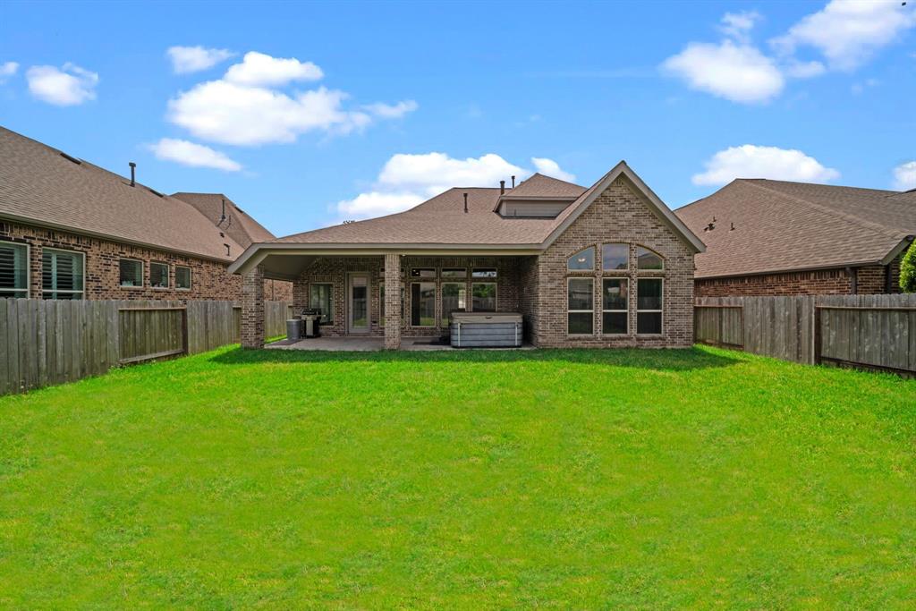 212 Red Petal Way, Conroe, Texas image 29