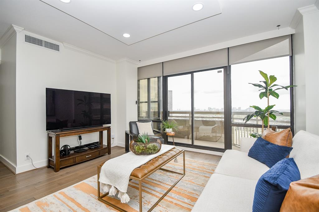 14 Greenway Plaza #24N, Houston, Texas image 4