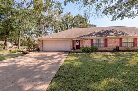 A home in Nacogdoches