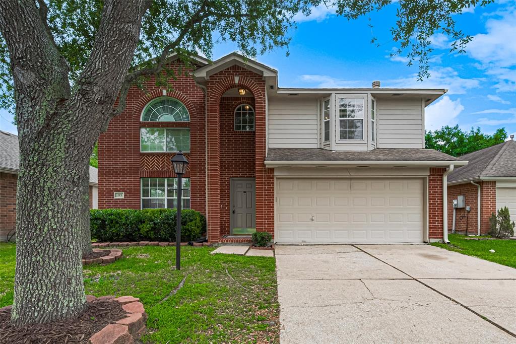 215 Pebble Canyon Lane, Dickinson, Texas image 4