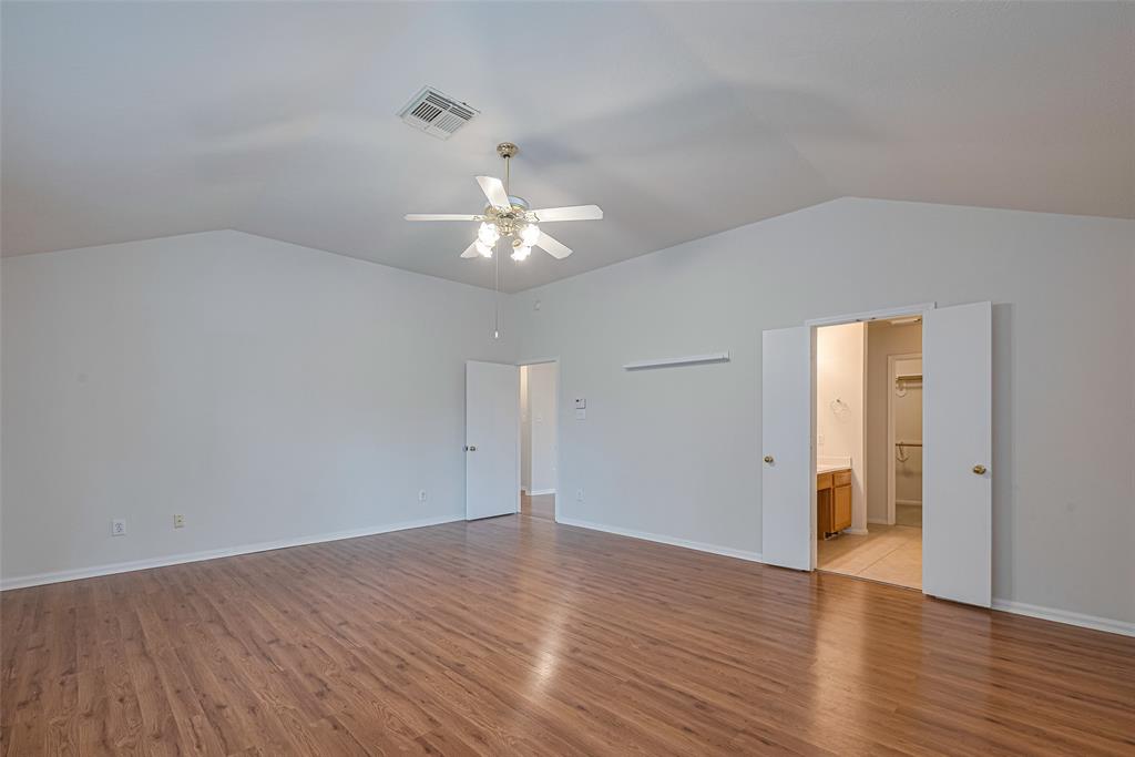 215 Pebble Canyon Lane, Dickinson, Texas image 36