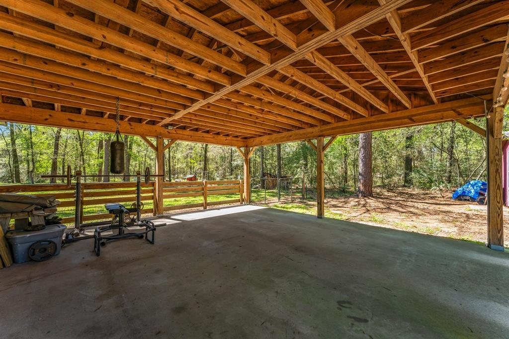3027 Pine Acres Drive, Conroe, Texas image 23