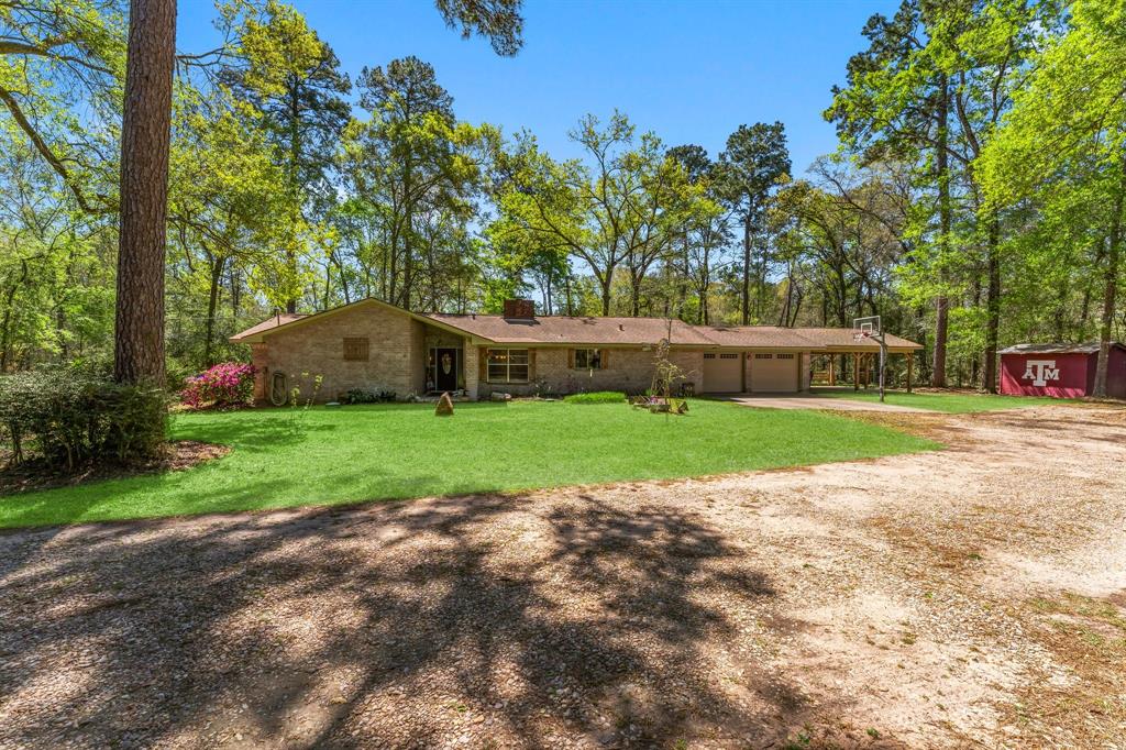 3027 Pine Acres Drive, Conroe, Texas image 1