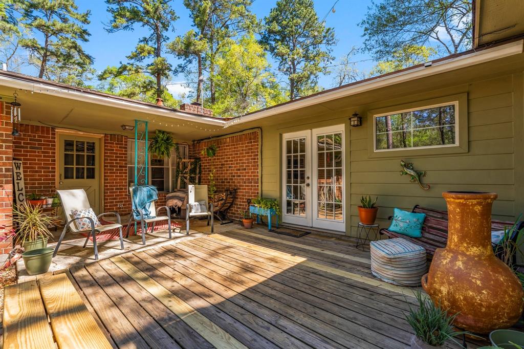 3027 Pine Acres Drive, Conroe, Texas image 22