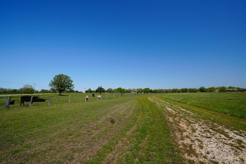 5411 N State Highway 95, Flatonia, Texas image 4