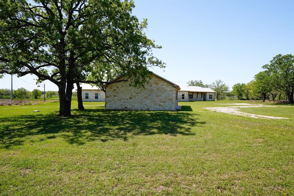 5411 N State Highway 95, Flatonia, Texas image 7