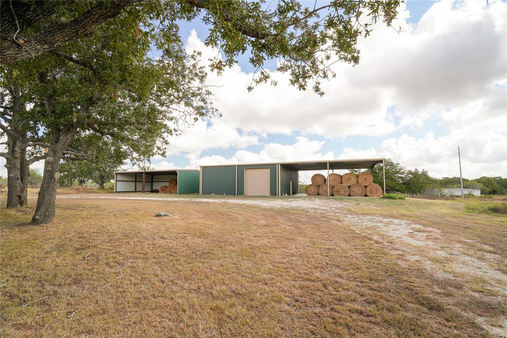 5411 N State Highway 95, Flatonia, Texas image 30