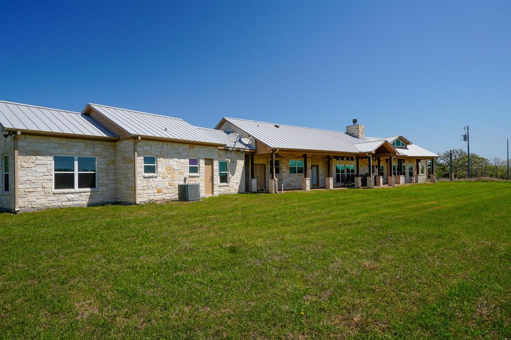 5411 N State Highway 95, Flatonia, Texas image 11