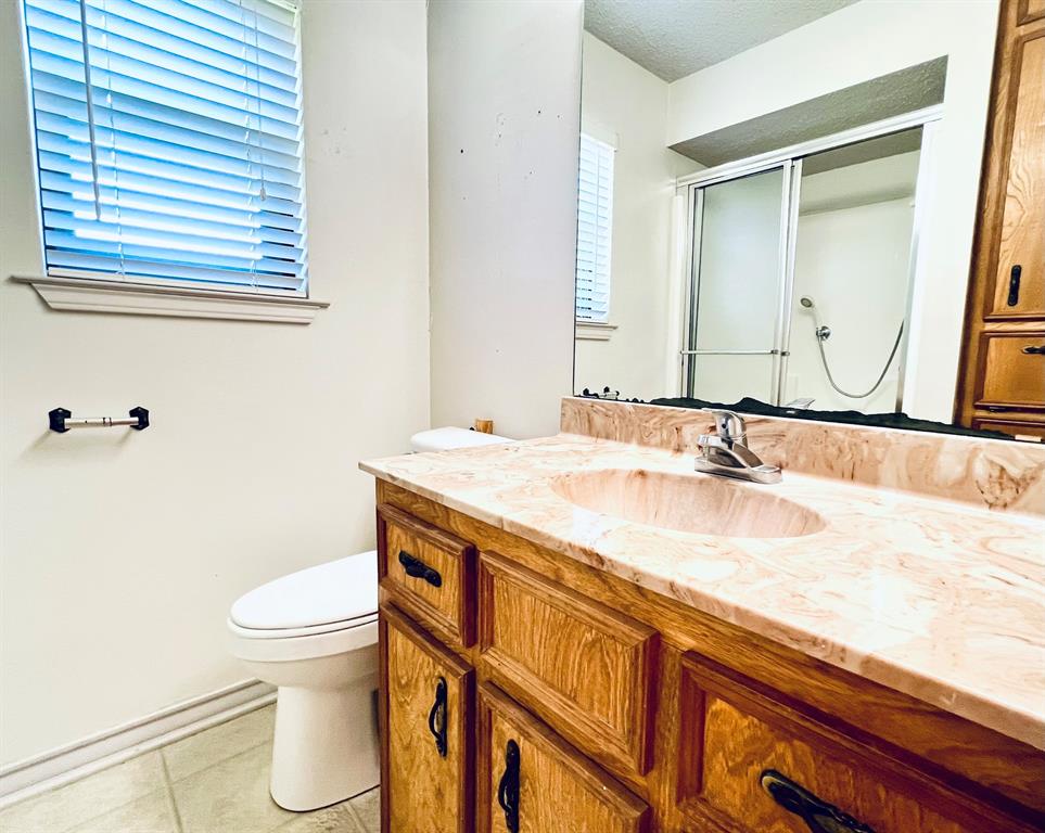 330 E Milam Street, La Grange, Texas image 11