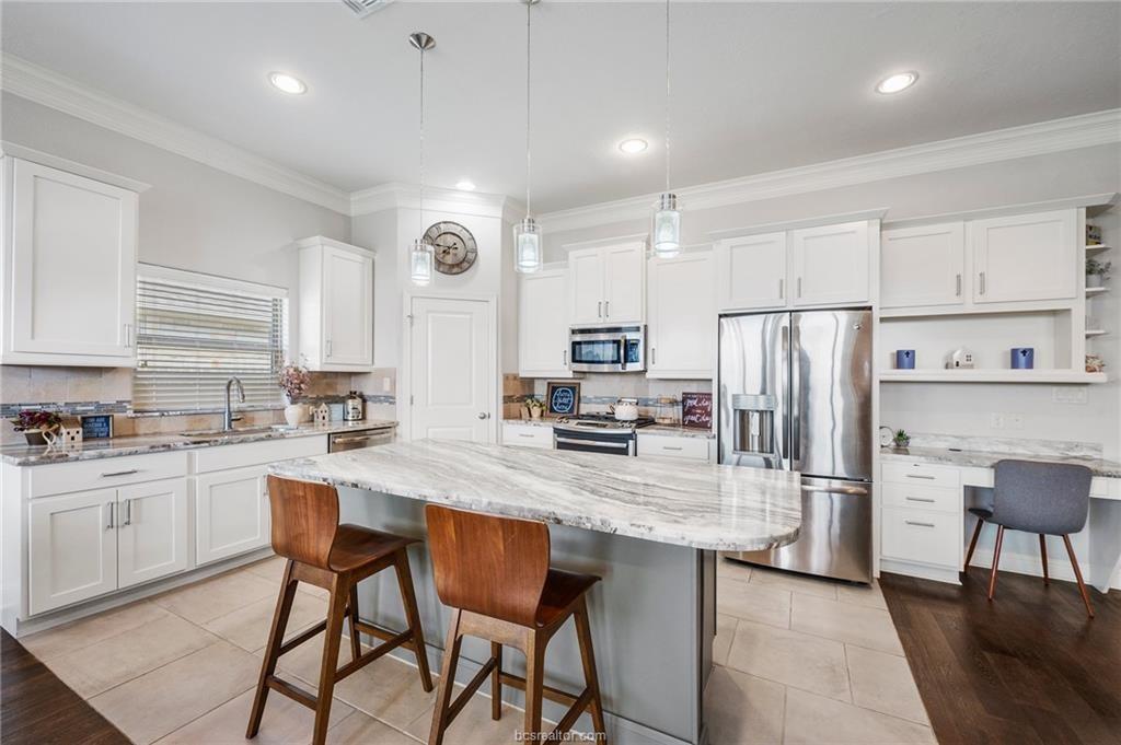 15630 Shady Brook Lane, College Station, Texas image 9