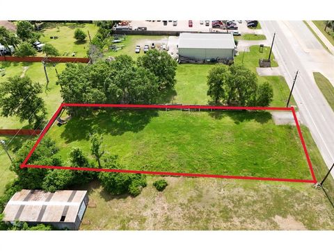 Photo of 2720 Red Bluff Road, Seabrook, TX 77586 (MLS # 22172711) Photo of 2720 Red Bluff Road, Seabrook, TX 77586 (MLS # 22172711)