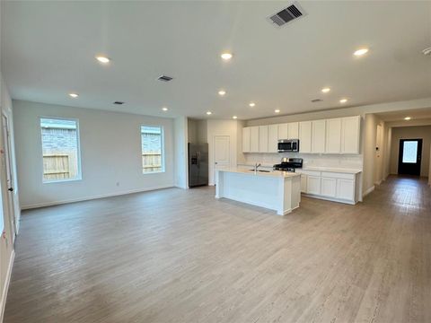 Photo of 9306 Long Fin Drive, Baytown, TX 77521 (MLS # 11077503)