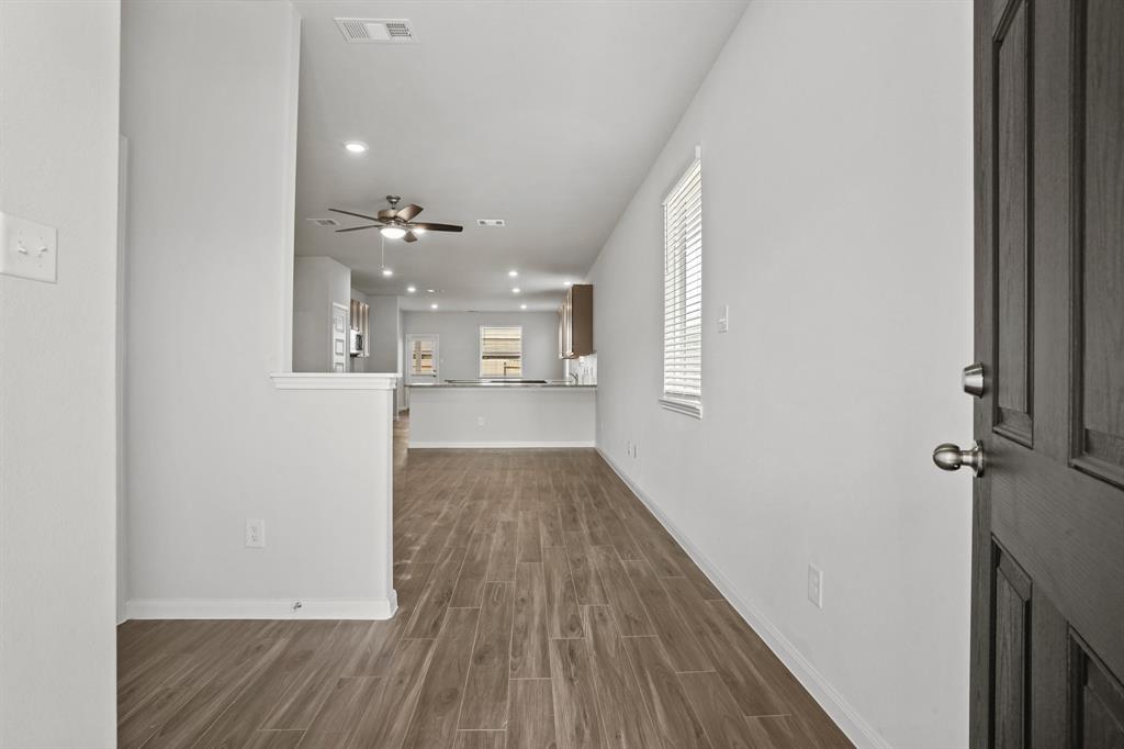 2340 Mooneye Court, Conroe, Texas image 2