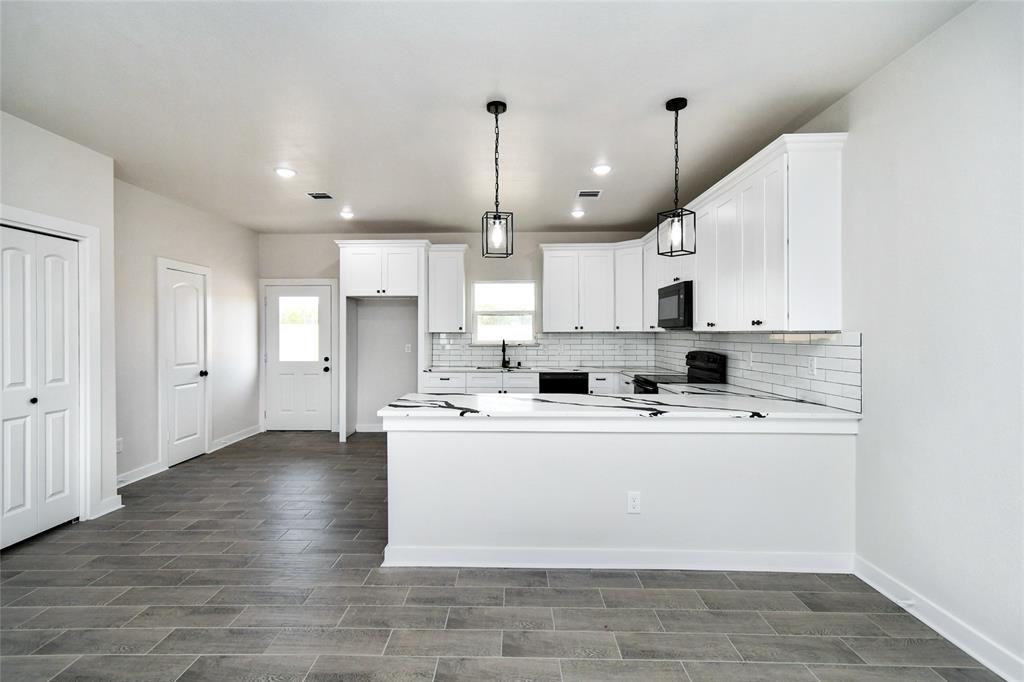 14747 Echo Pines Court, Conroe, Texas image 3