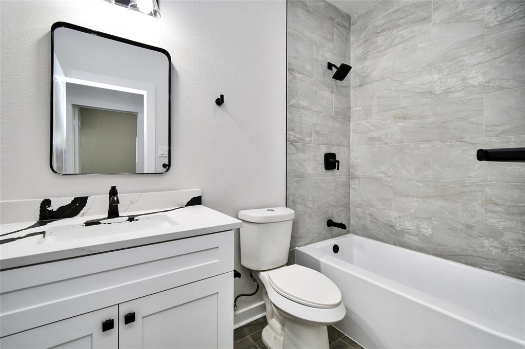 14747 Echo Pines Court, Conroe, Texas image 20