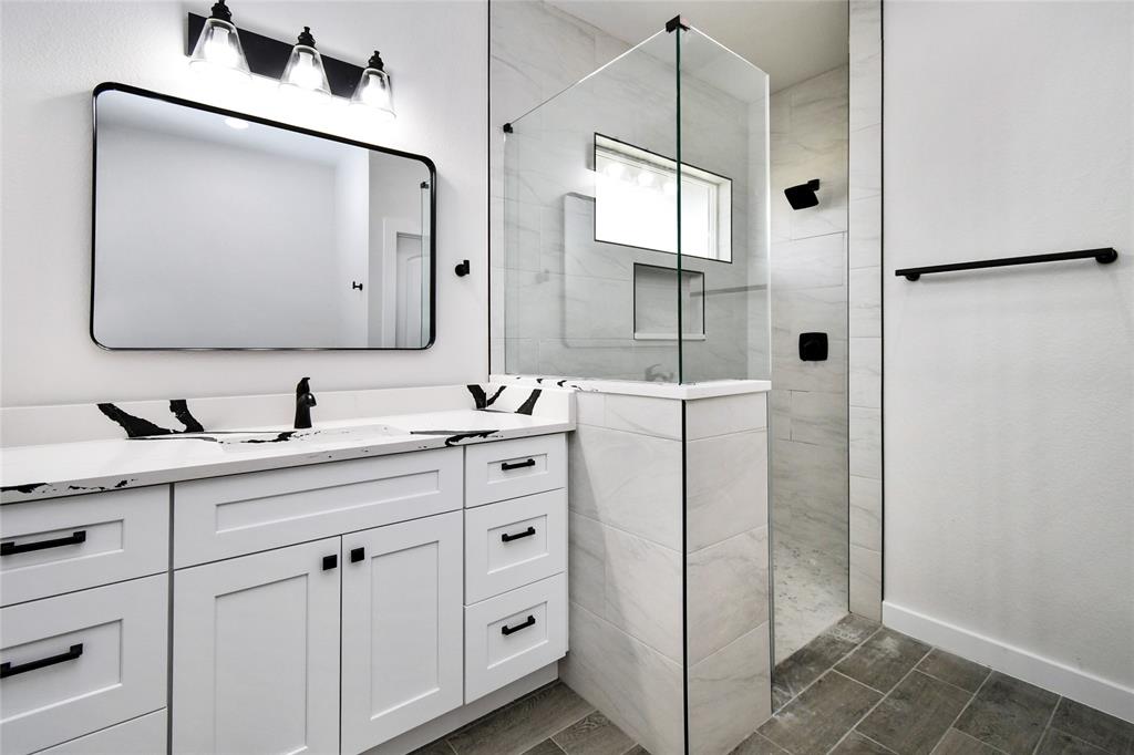 14747 Echo Pines Court, Conroe, Texas image 5