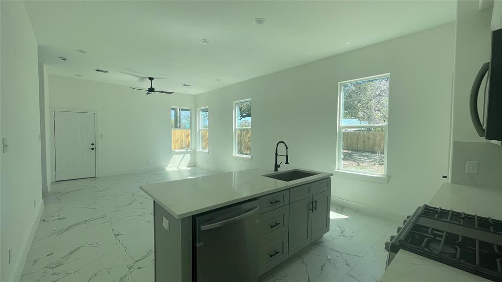 9316 Waller Street, Houston, Texas image 4