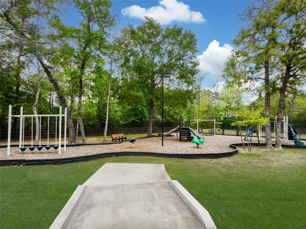 4848 Red Coyote Lane, Montgomery, Texas image 13