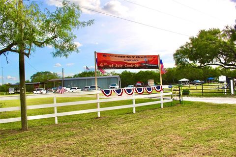 7961 N 181 Highway Normanna TX 78142