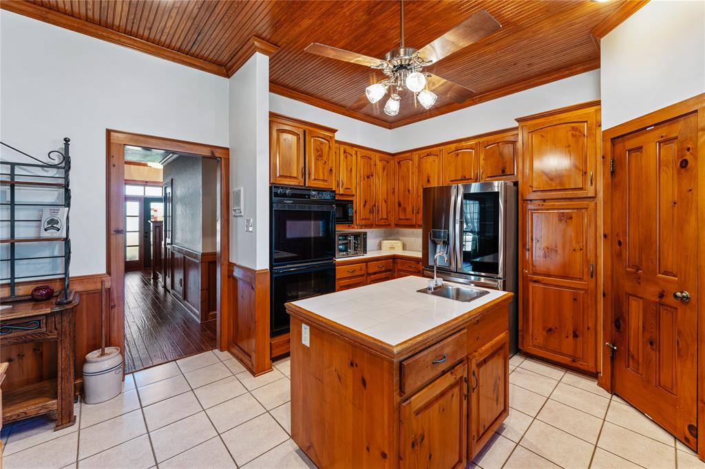 3021 W Fm 1093 Road, Wallis, Texas image 11