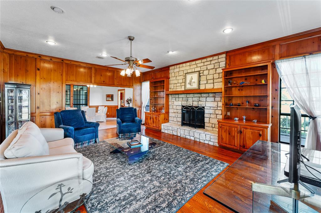3021 W Fm 1093 Road, Wallis, Texas image 7