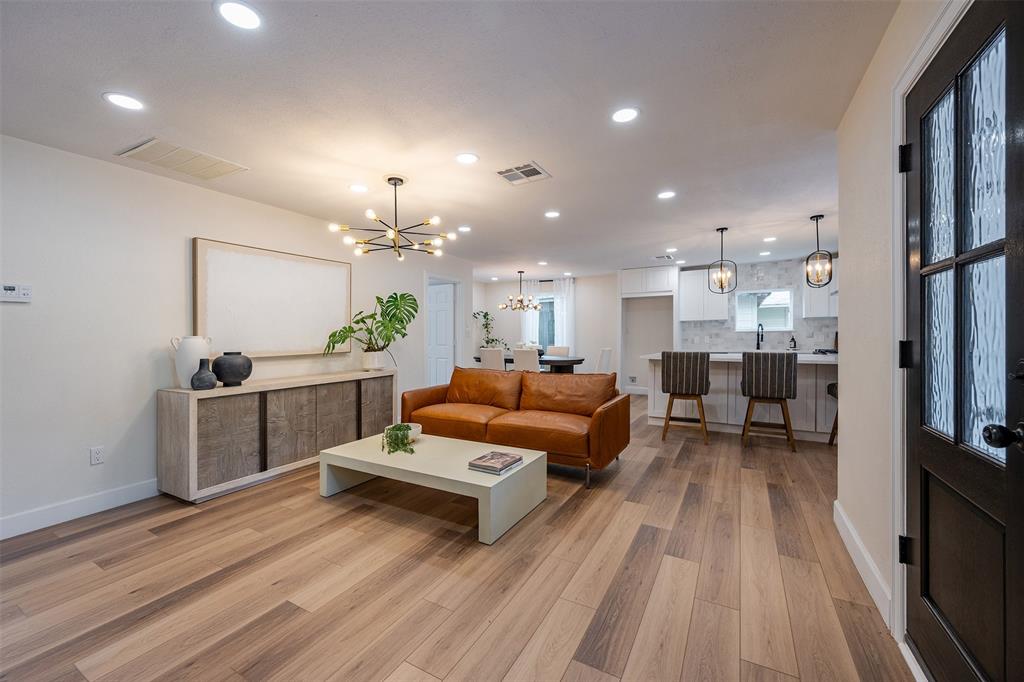 4010 Ella Boulevard, Houston, Texas image 1