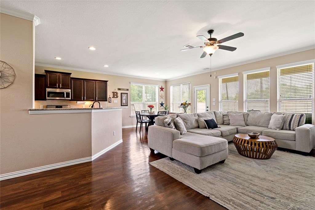 13102 Dover Bluff Drive, Rosharon, Texas image 10
